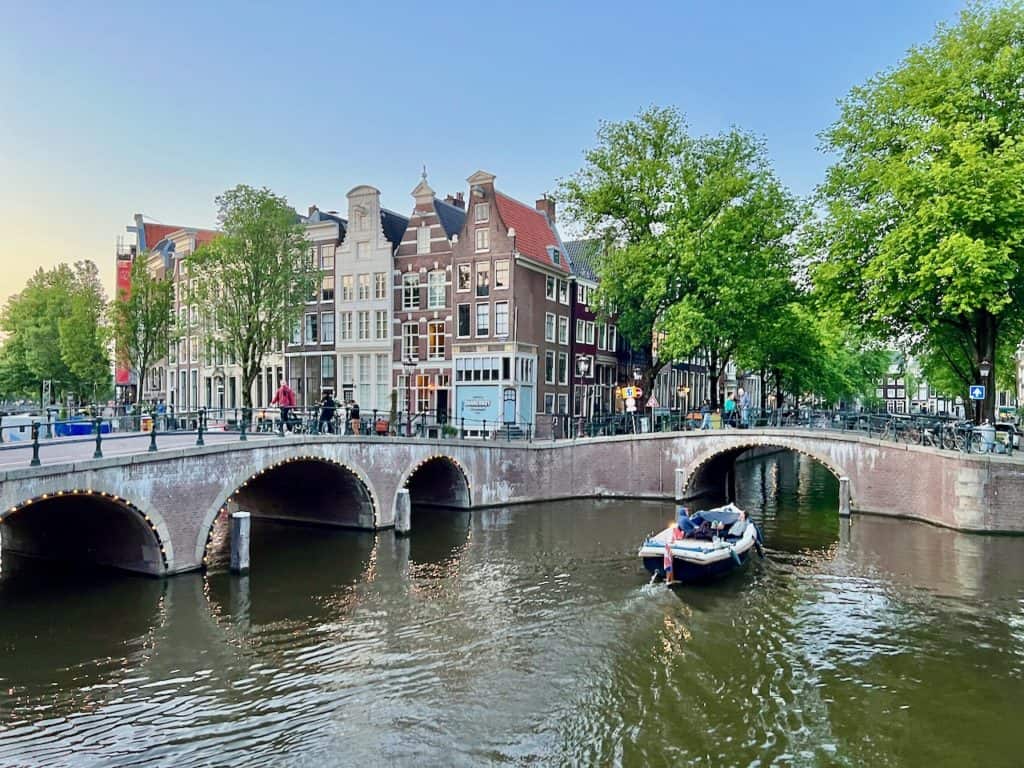 sustainable ways to explore amsterdam